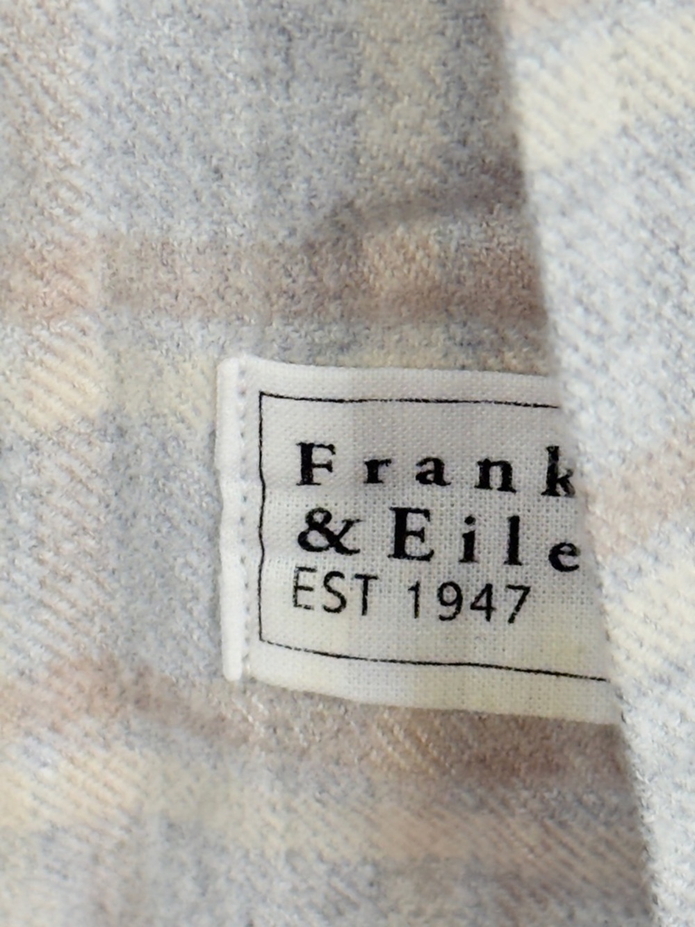 Frank & Eileen Relaxed Button Up Gray & Camel Plaid Italian Flannel Size M - Picture 6 of 9